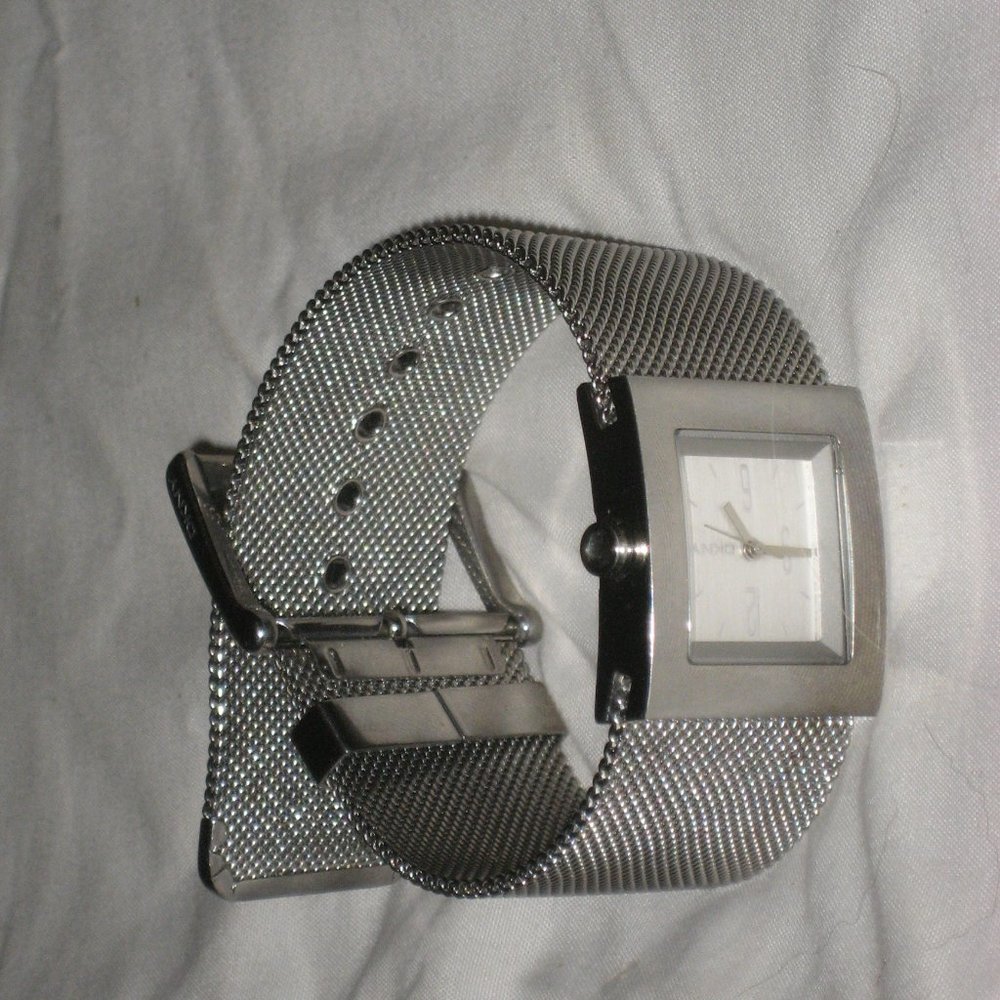 DKNY WATCH SILVER TONE MESH WIDE BAND BRACELET